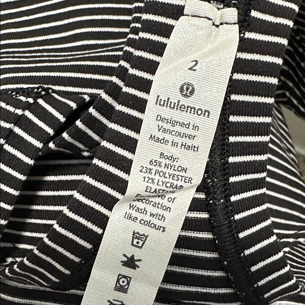 🦢 Lululemon Racerback Tank Top - Picture 3 of 3
